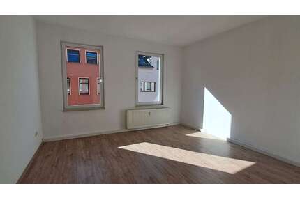 Wohnung zum Mieten in Crimmitschau 450,00 € 76 m²