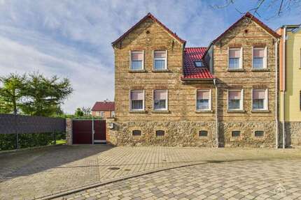 Haus zum Kaufen in Staßfurt 99.500,00 € 163.54 m²