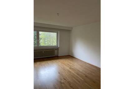 3 ZImmer Wohnung in Singen - 890,00&nbsp;EUR Kaltmiete, ca.&nbsp; 82,00&nbsp;m&sup2;&nbsp;Wohnfl&auml;che in Singen (PLZ: 78224)