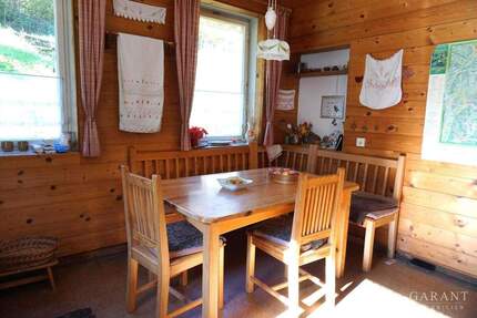 Charmante Erdgeschoss-Wohnung in idyllischer Alleinlage mit Terrasse und Gartenanteil - Loßburg Sterneck