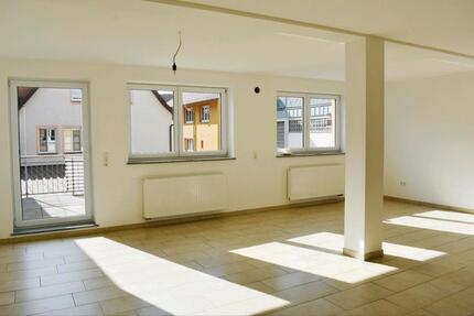 4 - Zimmer Wohnung - 900,00&nbsp;EUR Kaltmiete, ca.&nbsp; 139,00&nbsp;m&sup2; in Ostheim vor der Rhön (PLZ: 97645) Ostheim v.d.Rhön
