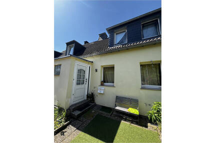 !!Handwerker aufgepasst!! renovierungsbedürftige ETW mit Einfamilienhaus-Charakter in Aachen-Forst