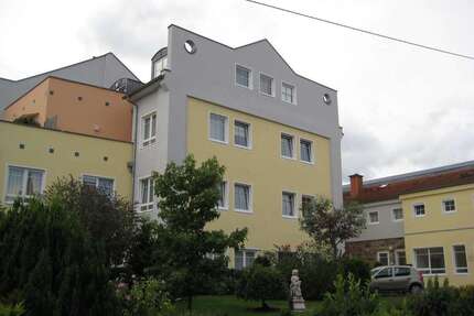 Haus zum Kaufen in Kronberg im Taunus 4.490.000,00 € 1337.35 m²