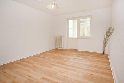 Moderne 4-Zimmer-Wohnung mit Wintergarten und Gartenmitbenutzung in Top-Lage! - Hildesheim