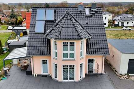 Haus zum Kaufen in Löwenberger Land 520.000,00 € 152 m²