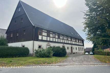 Haus zum Kaufen in Bad Schandau Waltersdorf 279.000,00 € 319 m² - Bad Schandau / Waltersdorf