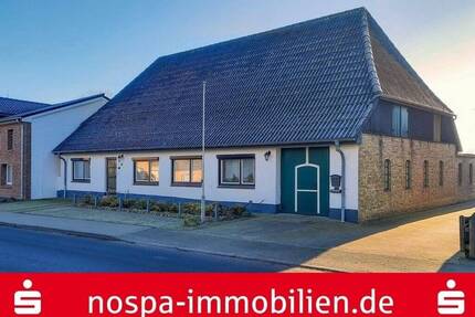 Platzprobleme adé: Historisches Einfamilienhaus auf einem ca. 1.100 m² großen Grundstück - Erfde