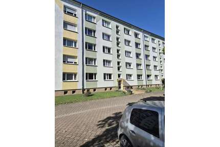 Wohnung zum Mieten in Neukieritzsch 450,00 € 65 m²