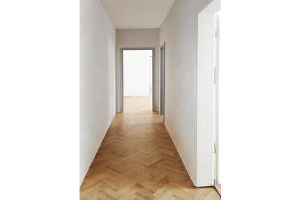 Schicke 2-Raum Wohnung im Paulusviertel mit Balkon, Einbauküche - Halle (Saale)