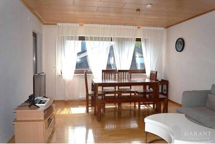 Wunderschöne 4 Zimmer-Wohnung mit Balkon und Ausblick! - Kuchen