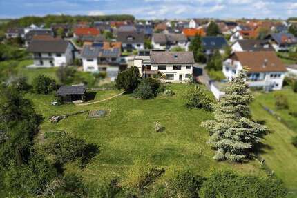 Haus zum Kaufen in Gundelsheim-Bachenau 585.000,00 € 260 m²