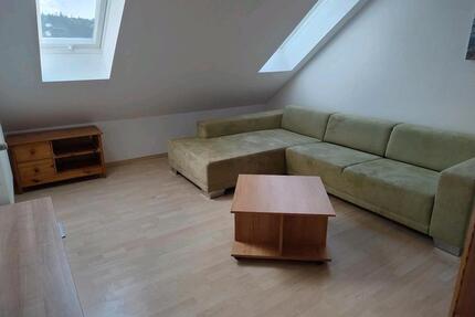Wohnung mit 2 Zimmern und separater Küche - Ergolding