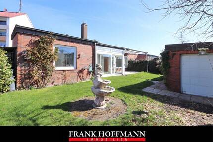 Platzreicher Bungalow mit Carport und Garage in Rellingen