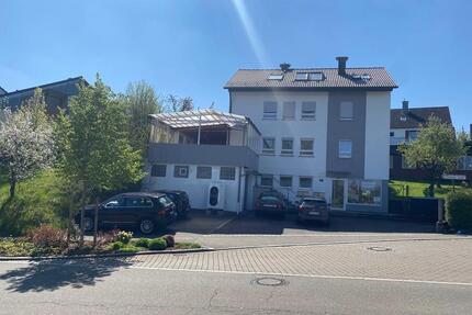 3 Zimmerwohnung mit Küche und Balkon - Ebersbach an der Fils