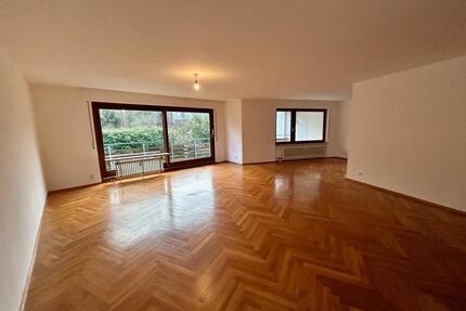 3,5 Zi-Wohnung +Balkon, zusätzlichem Hobbyraum & Tiefgaragenplatz - Stuttgart Vaihingen
