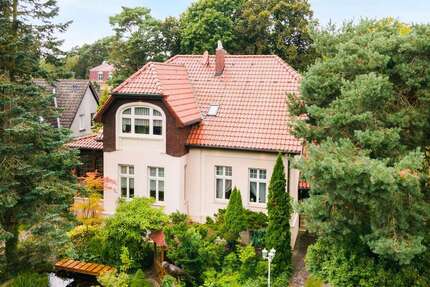 Haus zum Kaufen in Strausberg 798.000,00 € 223.34 m²