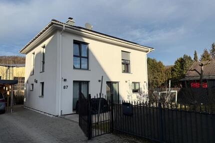 Traumhafte Stadtvilla mit Garten & nachhaltiger Energie in zweite - Hersbruck