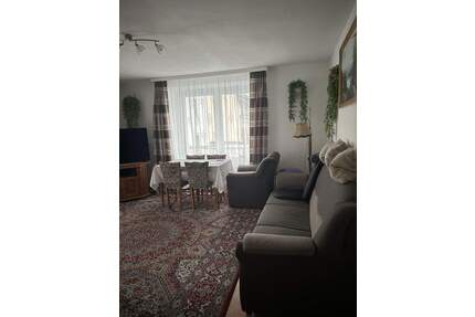 Schön geschnittene 3ZKB (zu 4ZKB umfunkt.) Altbauwohnung mit Balkon im 1. OG in Stadtzentrumnähe - Nassau