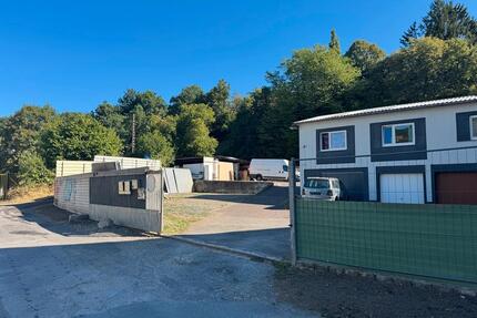 Siegen Weidenau Anlageobjekt mit Wohn-, Garagen- und Lagerflächen