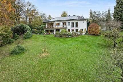 Haus zum Kaufen in Overath 1.499.999,00 € 273 m²