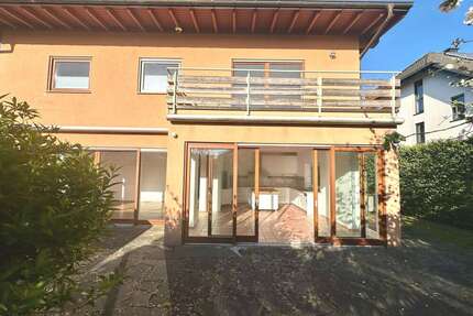 Haus zum Kaufen in Düren 1.400.000,00 € 244 m²