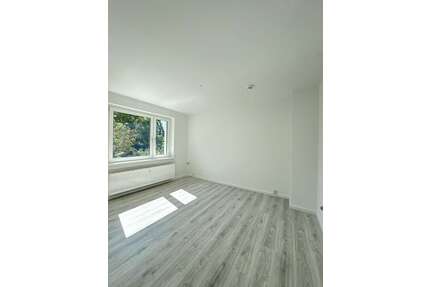 Wohnung zum Kaufen in Berlin Baumschulenweg 174.500,00 € 39.47 m² - Berlin / Baumschulenweg