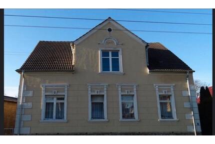 Haus zu verkaufen - 65.000,00&nbsp;EUR Kaufpreis, ca.&nbsp; 140,00&nbsp;m&sup2; in Seelow (PLZ: 15306)