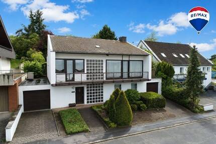 Außergewöhnliches Einfamilienhaus mit Pool und Garten in Konz