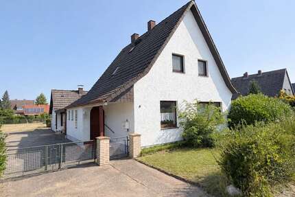 Haus zum Kaufen in Hohnstorf (Elbe) 159.000,00 € 90 m²