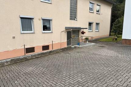 Verkaufen eine Eigentumswohnung in Arzberg, mit Garage und Garten