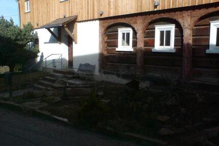 Vier-Seit-Hof in ruhiger Ortsrandlage - Löbau