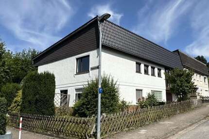 Haus zum Kaufen in Hameln 300.000,00 € 279 m²