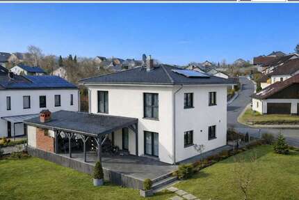 Haus zum Kaufen in Rottenburg an der Laaber 698.000,00 € 148 m²