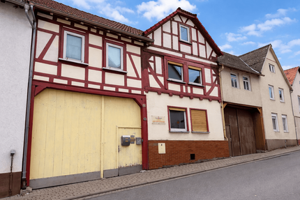 Haus zum Kaufen in Langgöns 60.000,00 € 180 m²