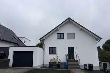 Haus zum Mieten in Homburg 1.700,00 € 150 m²