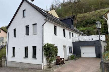 Haus zum Kaufen in Manubach 175.000,00 € 170 m²