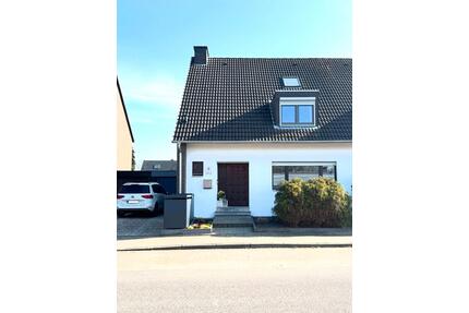 Moderne vollständig sanierte Doppelhaushälfte- 160qm auf 5Zimmer - Mönchengladbach West