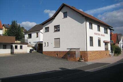 Wohn- und Geschäftshaus - 439.000,00&nbsp;EUR Kaufpreis, ca.&nbsp; 416,00&nbsp;m&sup2; in Gersfeld (Rhön) (PLZ: 36129)