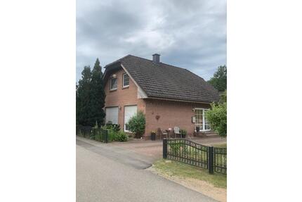 Gepflegtes Einfamilienhaus mit 178 m² Wohnfläche & Garage - Ludwigslust