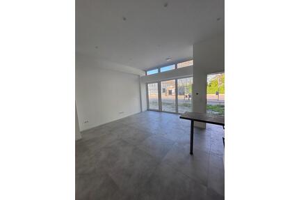 Selten zu finden, eigener Eingang, Terrasse, Erstbezug - Hannover Bothfeld-Vahrenheide