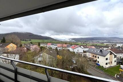 3-Zimmer-Wohnung mit Loggia und herrlicher Aussicht in Aalen-Grauleshof