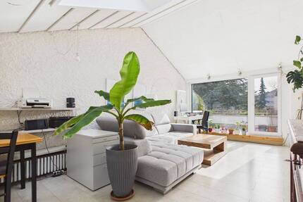 Lichtdurchflutete 4,5-Zimmer Dachgeschosswohnung - Waiblingen Hohenacker