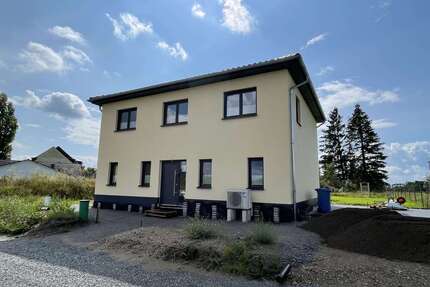 Grundstück zu verkaufen in Bernburg 81.510,00 € 741 m²