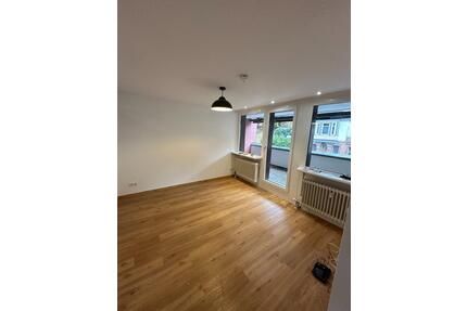 Zentral gelegen in König-Karl-Str. mit Stellplatz: schön geschnit - Bad Wildbad