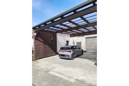 Frisch saniertes Einfamilienhaus mit großer Halle und Carport - Kerpen