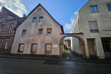 Haus zum Kaufen in Albersweiler 164.900,00 € 161 m²