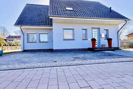 Haus zum Kaufen in Wustrow 820.000,00 € 136 m²