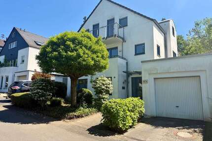 Haus zum Mieten in Königswinter 2.150,00 € 215 m²