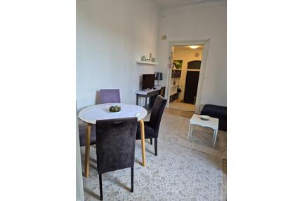 VOLLMÖBILIERTE WOHNUNG OSTWALL - 1.000,00&nbsp;EUR Kaltmiete, ca.&nbsp; 70,00&nbsp;m&sup2; in Krefeld (PLZ: 47803) Benrad