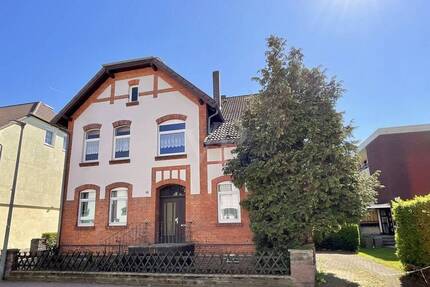 1.998m² großes Grundstück: bebaut mit Zweifamilienhaus, Bungalow & Nebengebäude mit vielen Optionen! - Ronnenberg